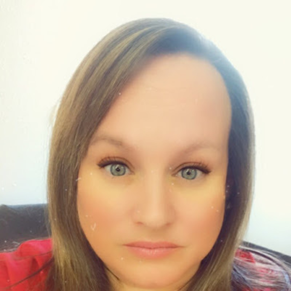 Meet your Posher, Traci